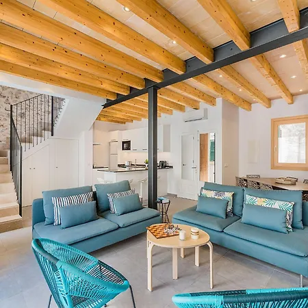Old Town Townhouse With Pool, * Pollença