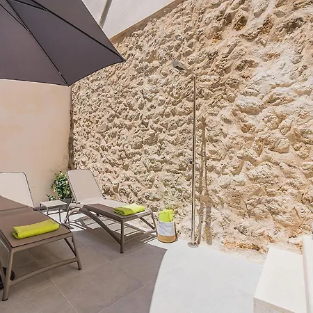 Old Town Townhouse With Pool, *